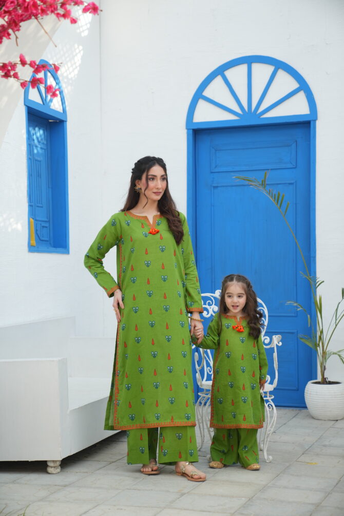 Pebble Mom & Daughter - Ready-To-Wear